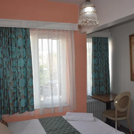 Hotell The *